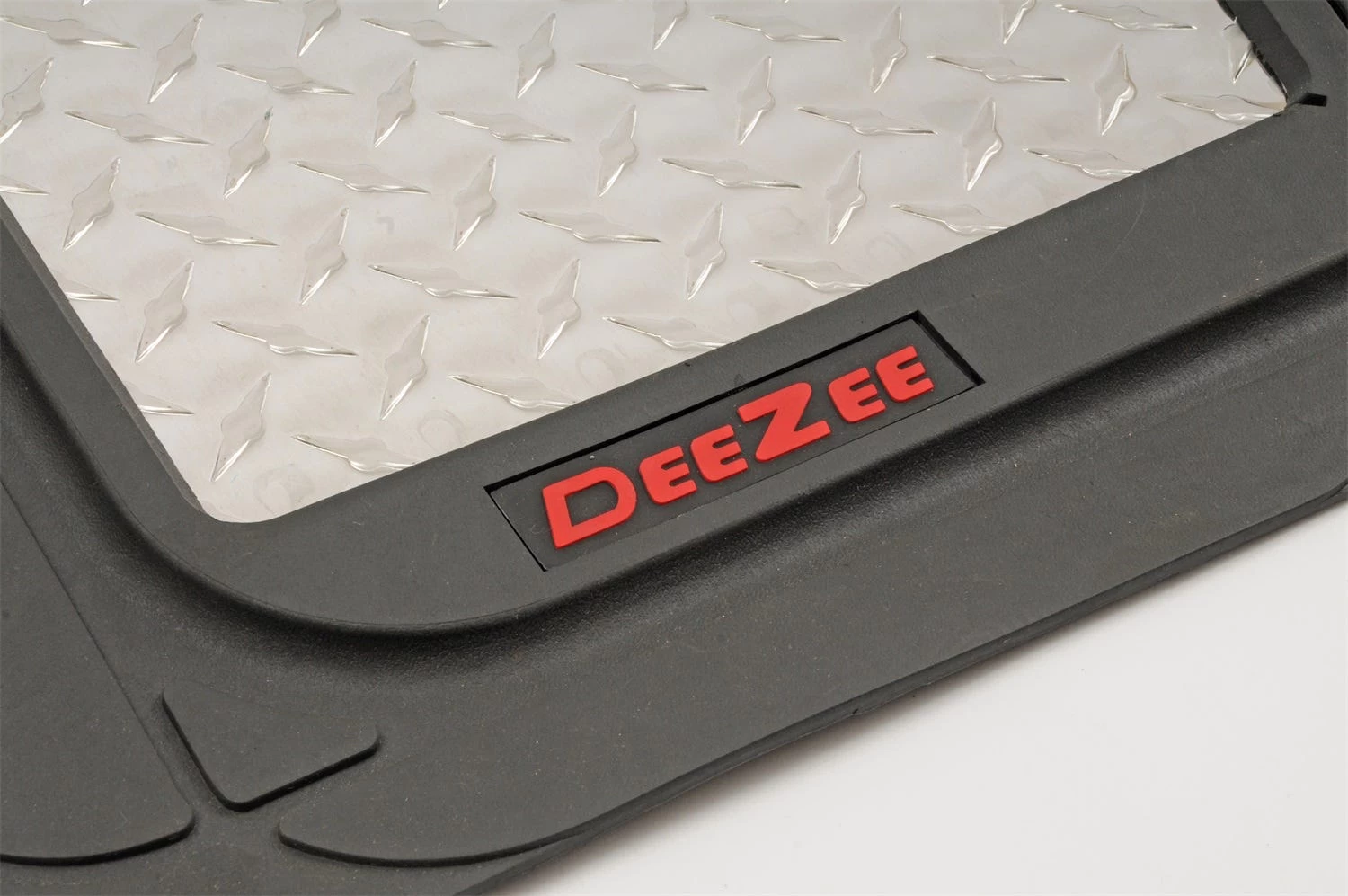 Dee Zee Universal Floor Mat 5 Dee Zee Universal Floor Mat - Image 3