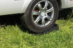 Thule Wheel Chocks 7 Thule Wheel Chocks -Auto Parts Store thule leveller main sized 1800x1200 rev 2 4