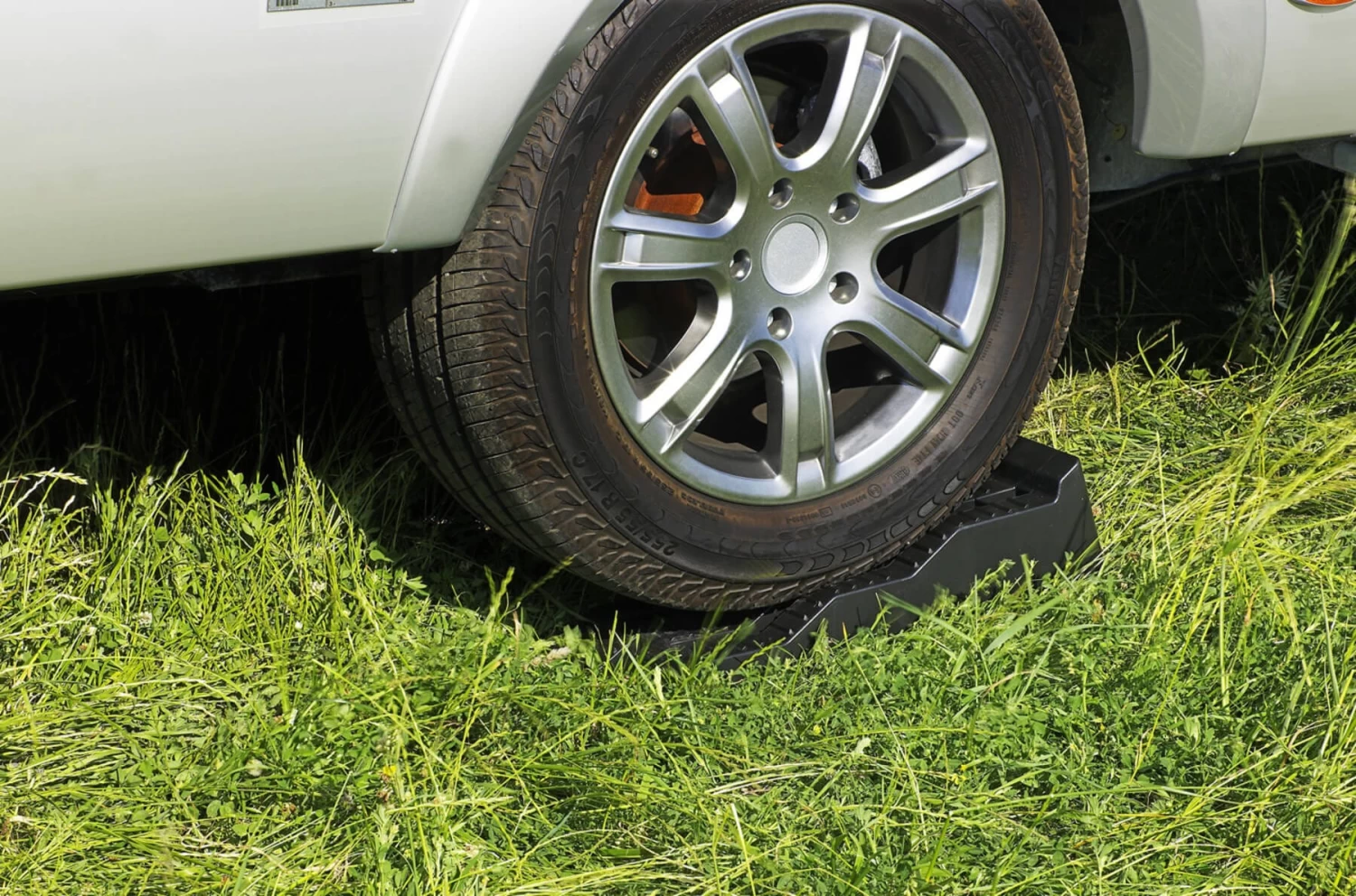 Thule Wheel Chocks 5 Thule Wheel Chocks - Image 3